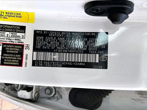 Used 2009 Toyota Camry FWD image 30