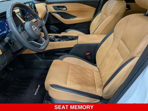 Certified 2023 Nissan Rogue Platinum w/ Platinum Premium Package AWD/4WD image 13