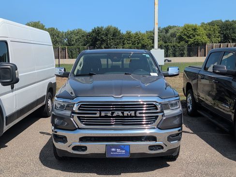 Used 2021 RAM 1500 Laramie AWD/4WD image 2