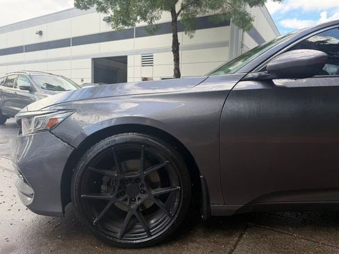 Used 2018 Honda Accord Sport image 7
