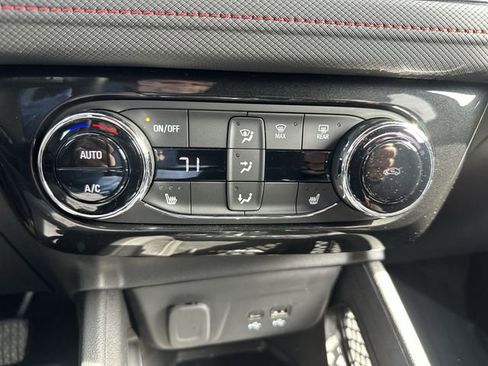 Certified 2025 Chevrolet TrailBlazer RS w/ Convenience Package AWD/4WD image 18