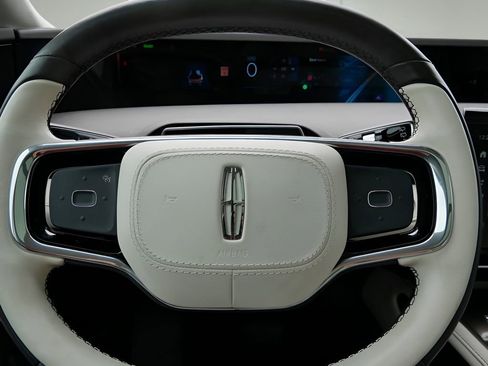 Used 2024 Lincoln Nautilus Black Label w/ Jet Appearance Package (87T) AWD/4WD image 19