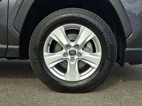 Used 2021 Toyota RAV4 XLE w/ Convenience Package AWD/4WD image 7