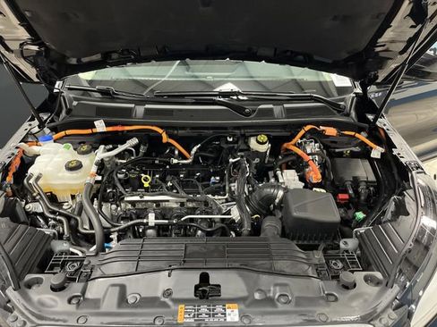 Used 2024 Lincoln Corsair Grand Touring w/ Rear Removable Package Tray image 38