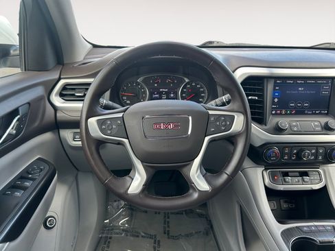 Used 2023 GMC Acadia SLT image 14