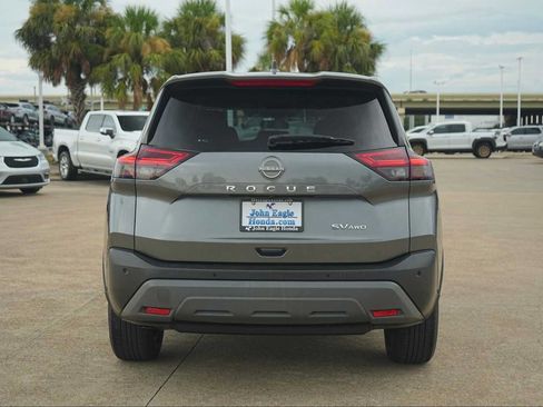 Used 2022 Nissan Rogue SV AWD/4WD image 5