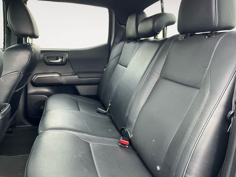 Used 2023 Toyota Tacoma TRD Sport w/ TRD Premium Sport Package AWD/4WD image 13