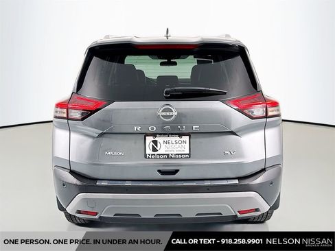 Certified 2023 Nissan Rogue SV w/ SV Premium B Package FWD image 6