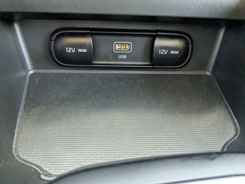 Certified 2023 Kia Soul LX FWD image 23