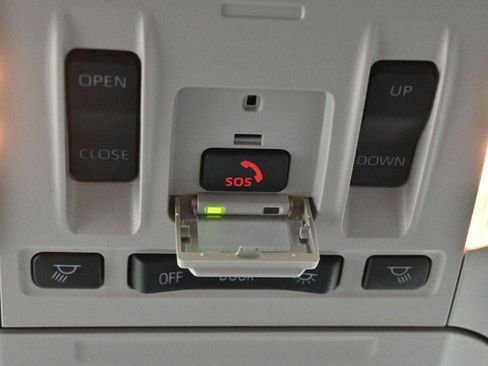 Used 2023 Toyota Highlander XLE image 27