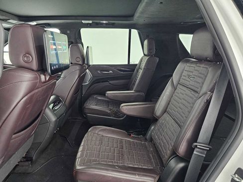Used 2024 Cadillac Escalade V AWD/4WD image 19