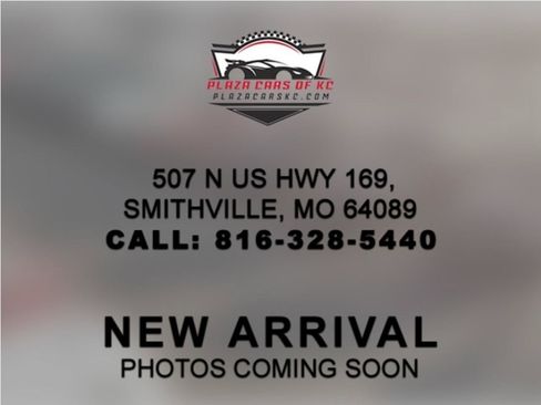 Used 2013 Ford Fusion Titanium w/ Titanium Driver Assist Pkg AWD/4WD image 2