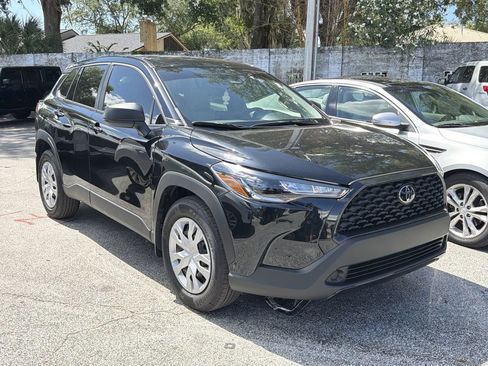 Used 2025 Toyota Corolla Cross L FWD image 1