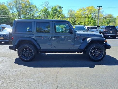 Certified 2023 Jeep Wrangler Unlimited w/ Sun & Screen Package AWD/4WD image 8