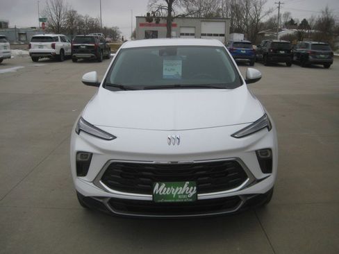 Used 2025 Buick Encore GX Preferred w/ Comfort Package image 3