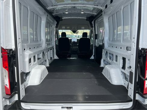 New 2026 Ford Transit 250 148 Medium Roof Extended AWD image 24