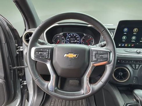 Used 2023 Chevrolet Blazer Premier w/ Enhanced Convenience Package image 11