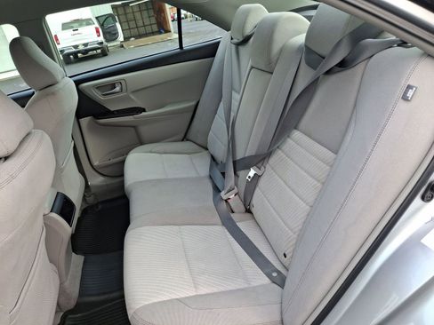 Used 2017 Toyota Camry LE image 21