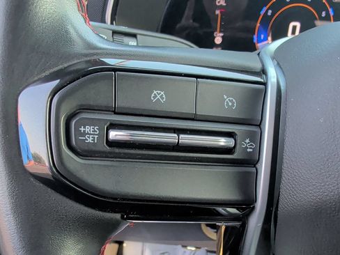 Used 2023 Chevrolet Colorado Z71 w/ Z71 Convenience Package 2 AWD/4WD image 30