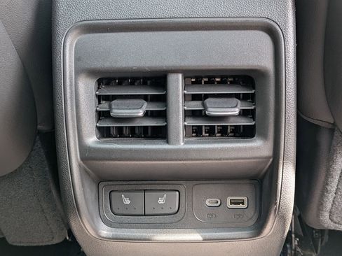 Certified 2023 Cadillac XT4 Sport AWD/4WD image 28