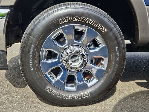 Used 2019 Ford F350 Lariat w/ Lariat Ultimate Package AWD/4WD image 33