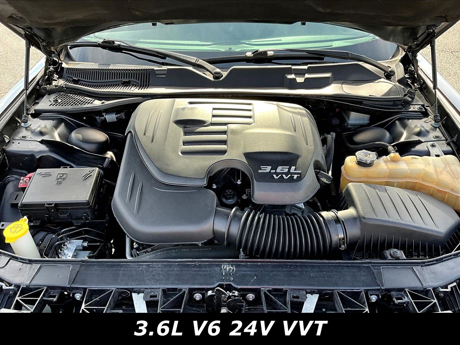 Used 2021 Dodge Challenger SXT RWD image 28
