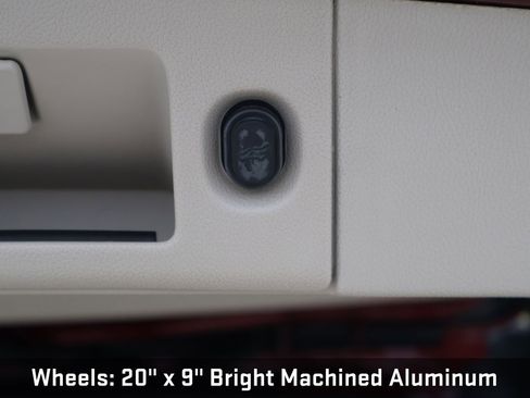 Used 2019 GMC Yukon Denali image 18