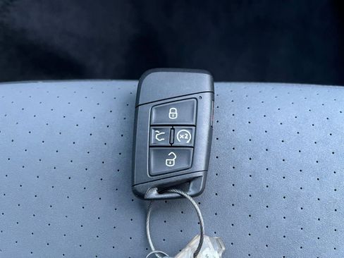 Used 2025 Volkswagen Jetta SE image 22