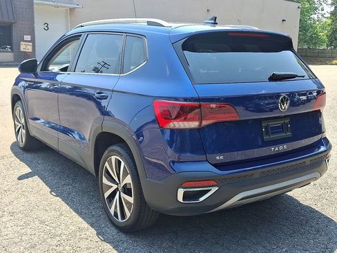 Certified 2024 Volkswagen Taos SE image 8