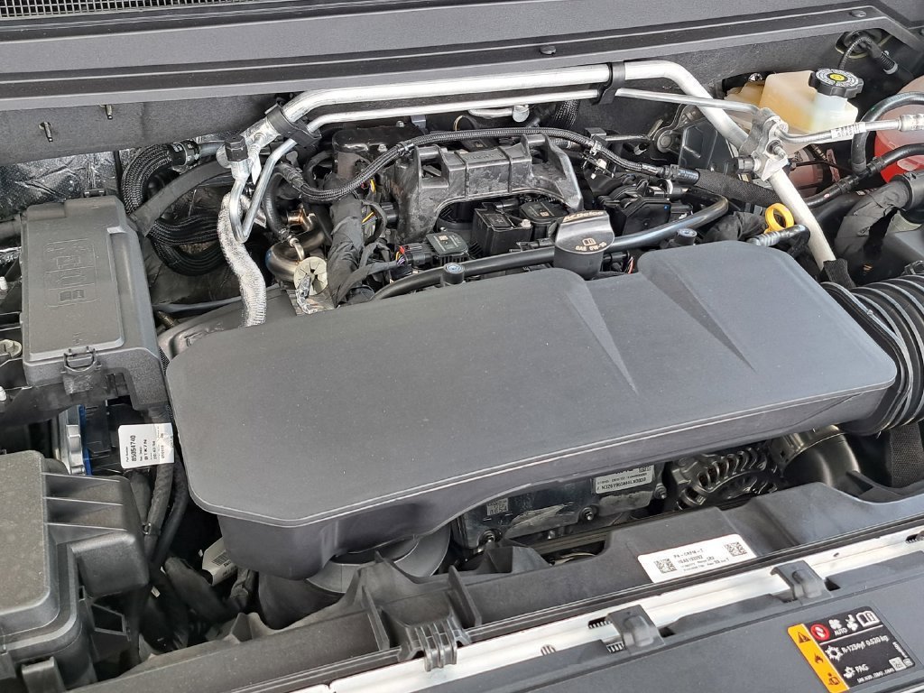 New 2026 Chevrolet Colorado ZR2 w/ Technology Package AWD/4WD image 15