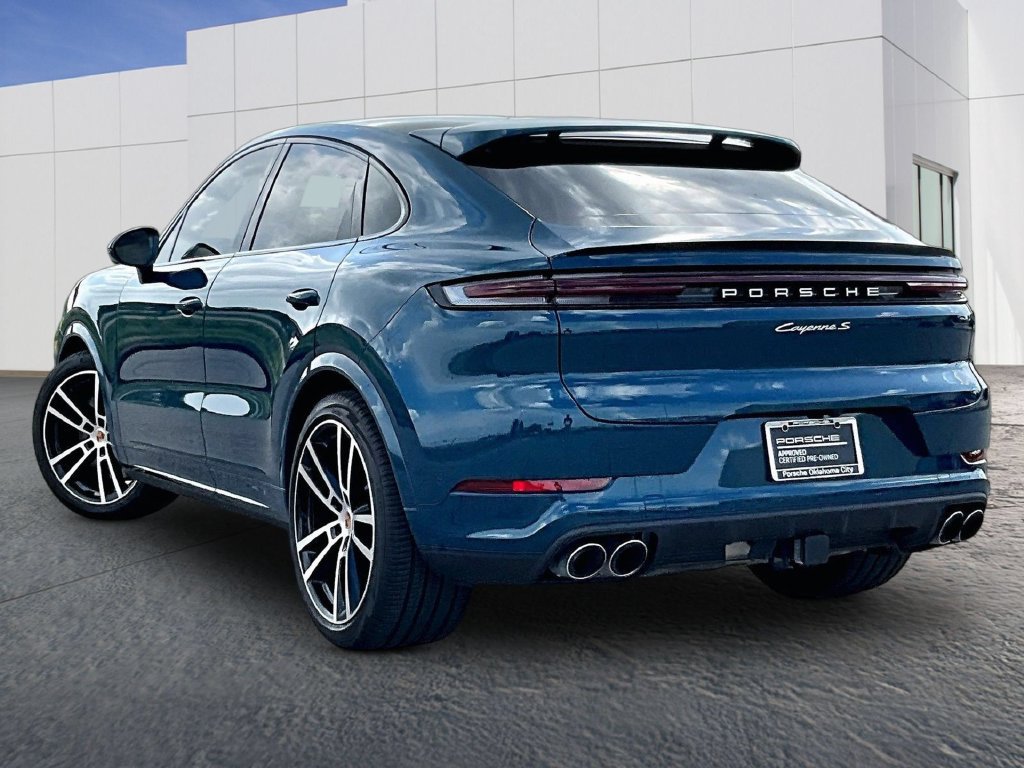 Certified 2026 Porsche Cayenne S AWD/4WD image 3