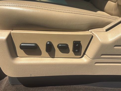 Used 2011 Ford F150 Lariat w/ Lariat Plus Pkg RWD image 24