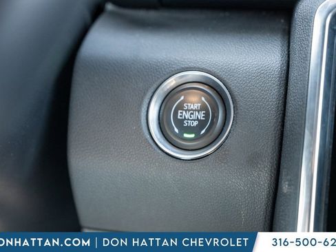 Used 2025 GMC Acadia Elevation image 11