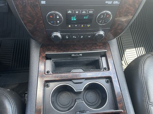 Used 2014 GMC Yukon Denali AWD/4WD image 22