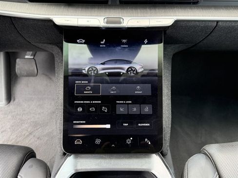 Used 2025 Lucid Air Touring AWD/4WD image 21