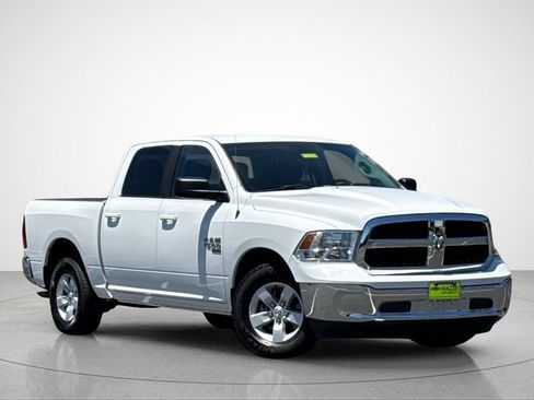 Used 2021 RAM 1500 Classic SLT RWD image 2