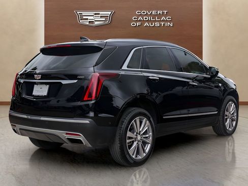 Certified 2023 Cadillac XT5 Premium Luxury w/ Technology Package FWD image 4