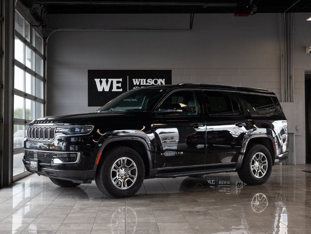 Used 2022 Jeep Wagoneer Series I AWD/4WD image 2