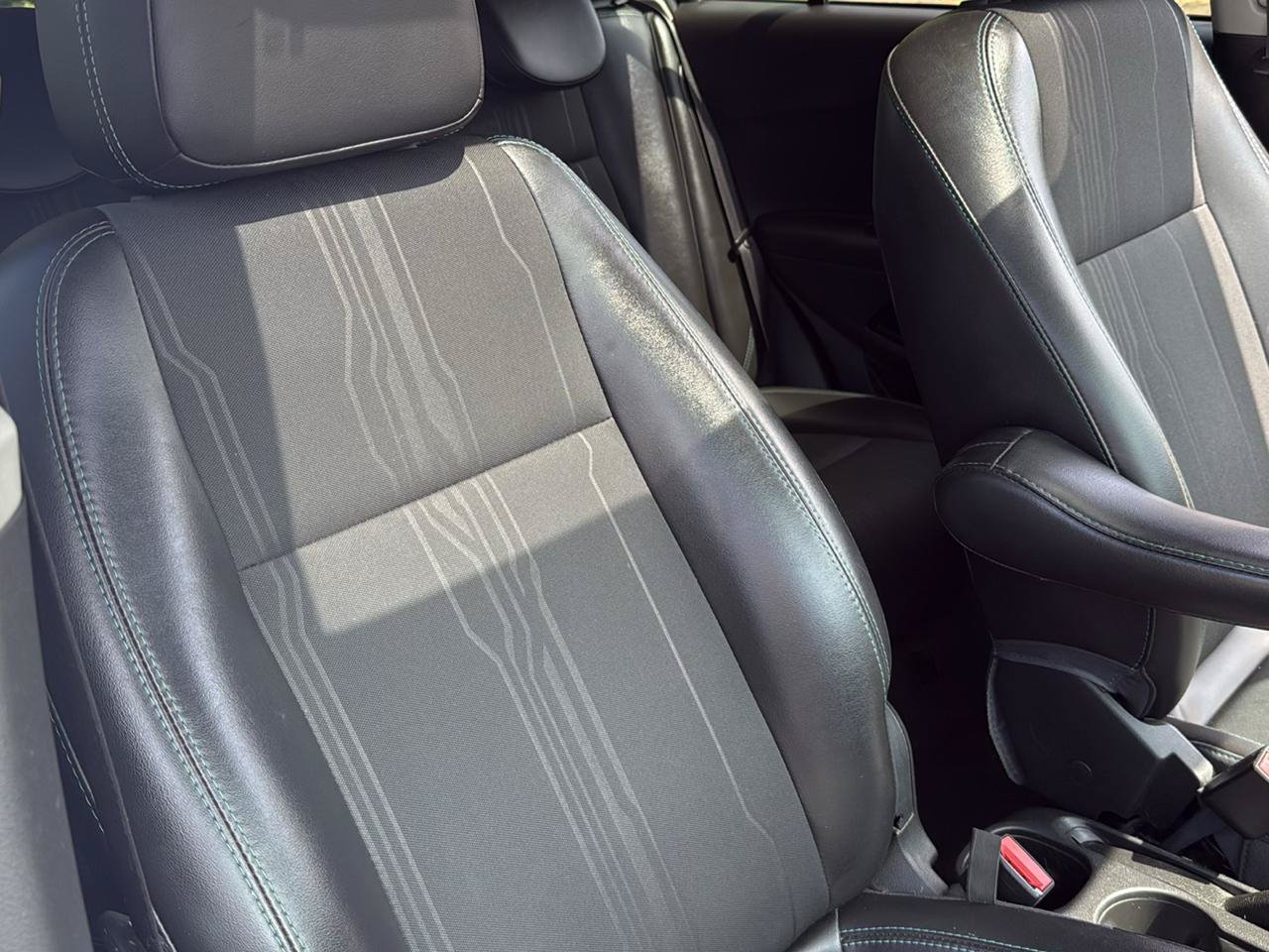 Used 2015 Chevrolet Trax LT FWD image 27