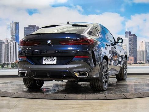 Used 2026 BMW X6 xDrive40i w/ Climate Comfort Package image 8