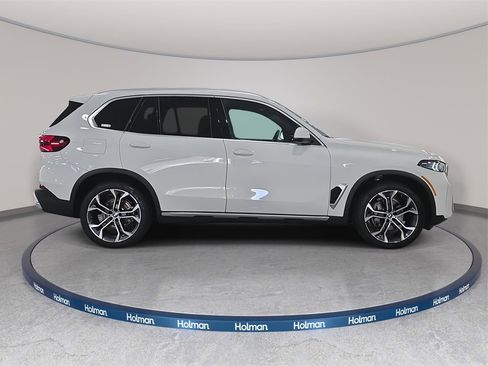 Used 2026 BMW X5 sDrive40i w/ Executive Package image 5
