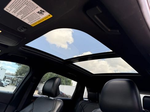 Used 2016 Lincoln MKX Reserve w/ Climate Package FWD image 6