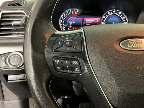 Used 2016 Ford Explorer Platinum AWD/4WD image 11