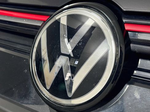 Certified 2025 Volkswagen GTI Autobahn FWD image 30