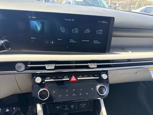 Used 2025 Hyundai Tucson SEL AWD/4WD image 23