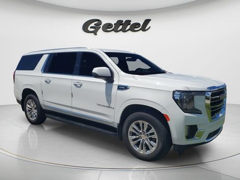 Used 2021 GMC Yukon XL SLT w/ SLT Premium Package AWD/4WD image 2