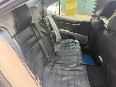 Used 2023 Toyota Camry SE AWD/4WD image 18