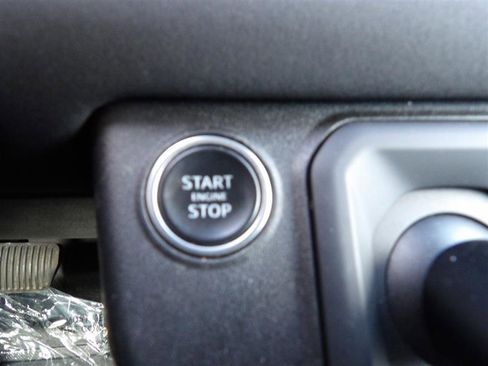 Used 2022 Land Rover Defender 110 S image 22