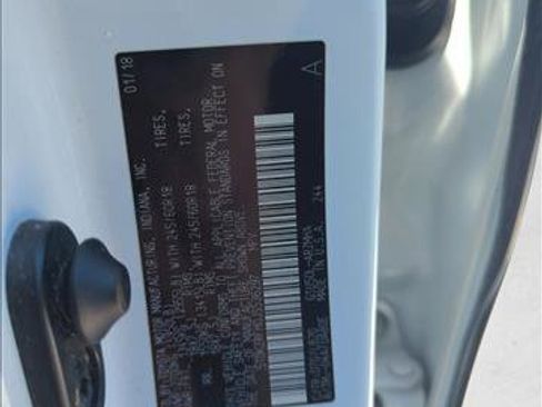 Used 2018 Toyota Highlander XLE image 28