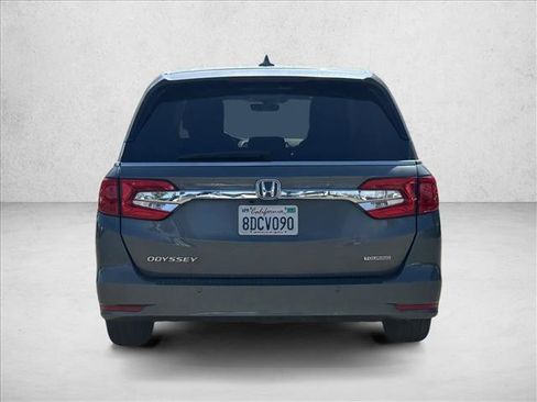 Used 2018 Honda Odyssey Touring image 5